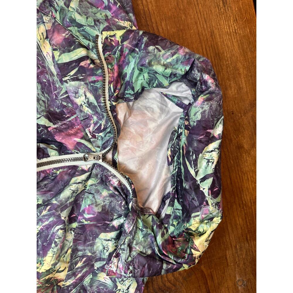 LULULEMON Miss Misty Lightweight Packable Wind Rain Jacket Hooded Iridescent SZ4 - Picture 14 of 15